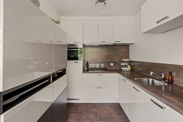 Medium property photo - Koningslaan 246, 3067 TG Rotterdam